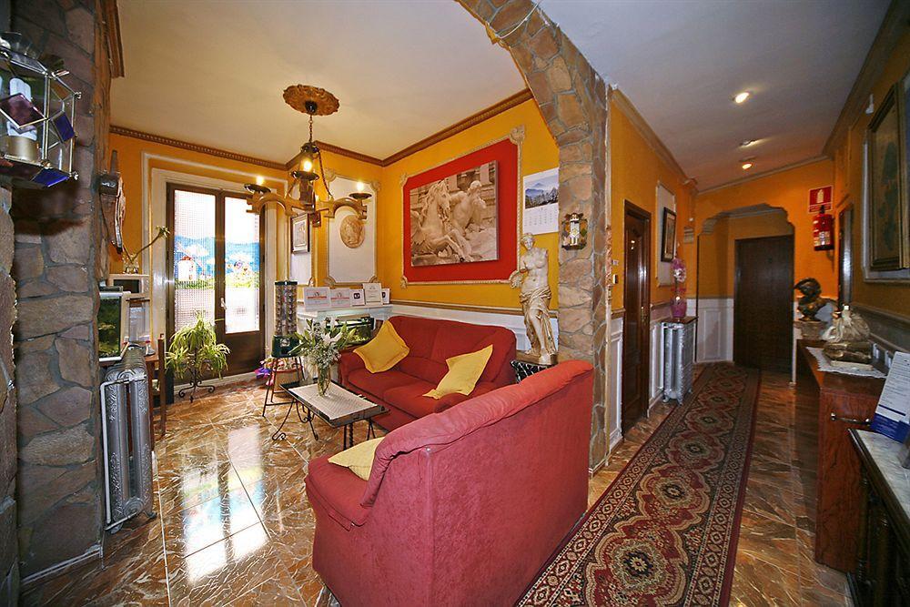 Hostal Comercial Madrid Exteriér fotografie