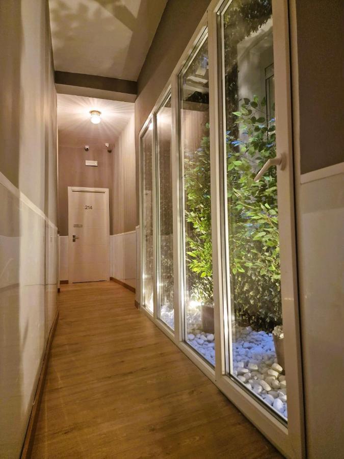 Hostal Comercial Madrid Exteriér fotografie