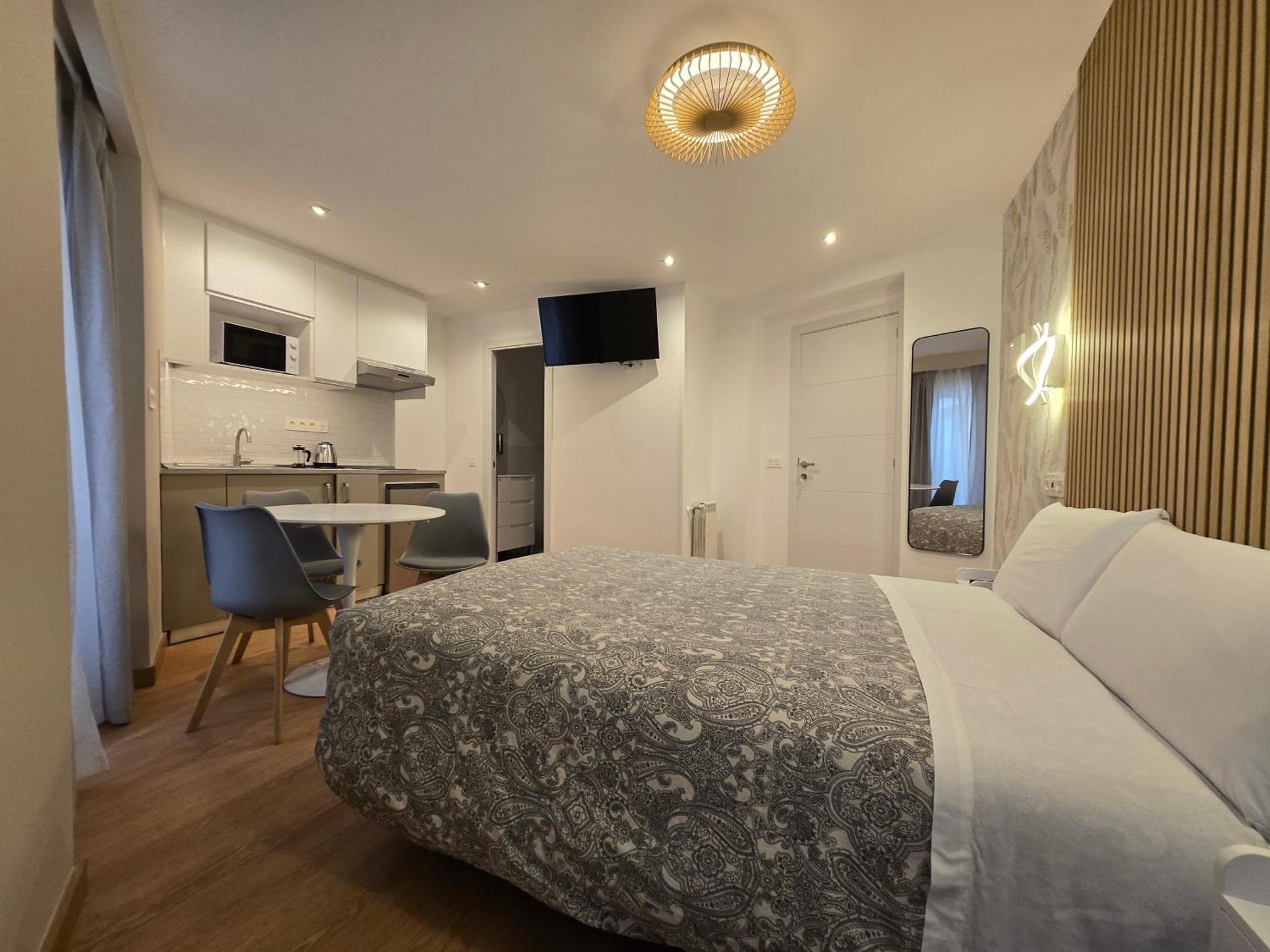 Hostal Comercial Madrid Exteriér fotografie
