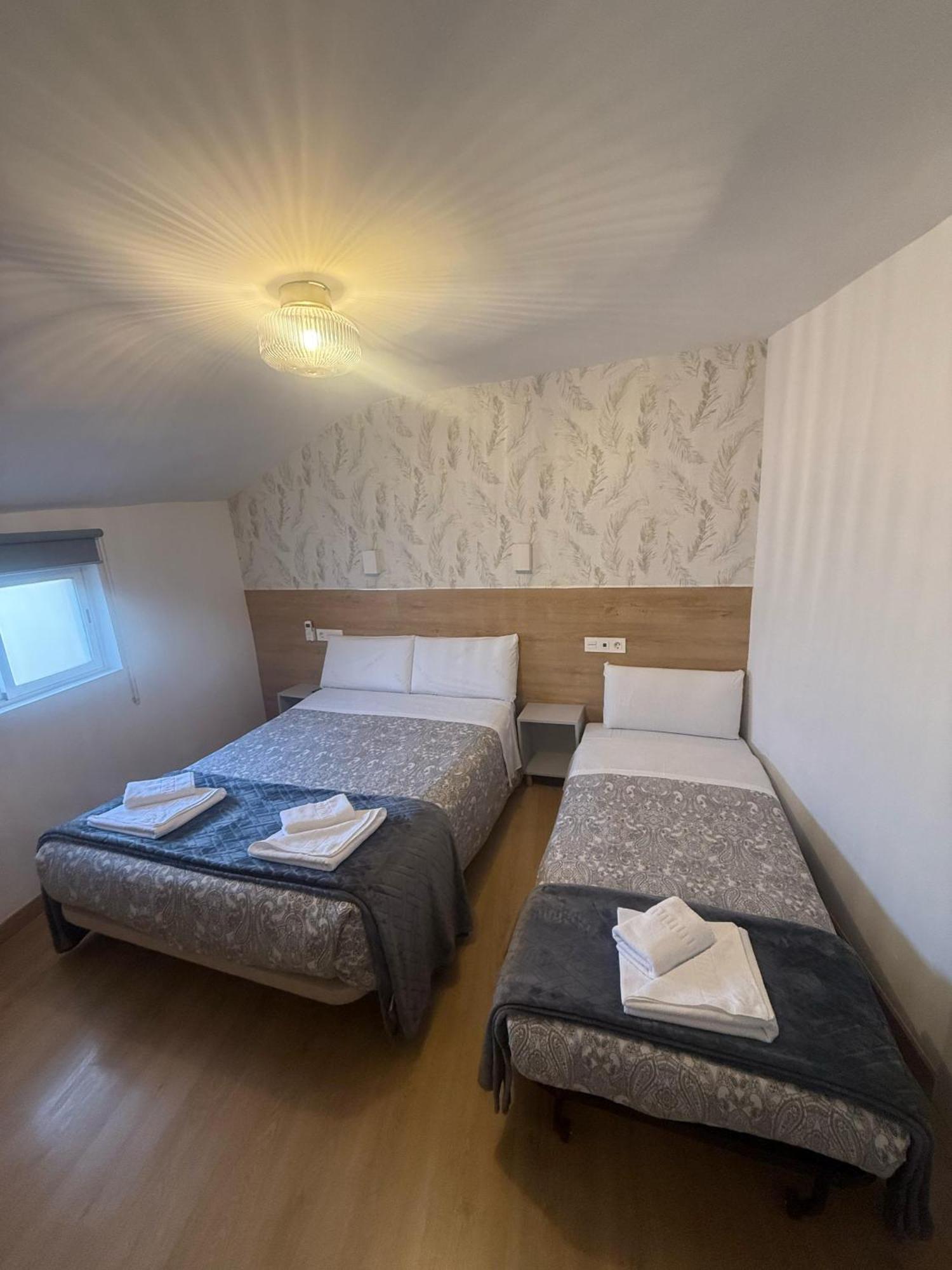 Hostal Comercial Madrid Exteriér fotografie