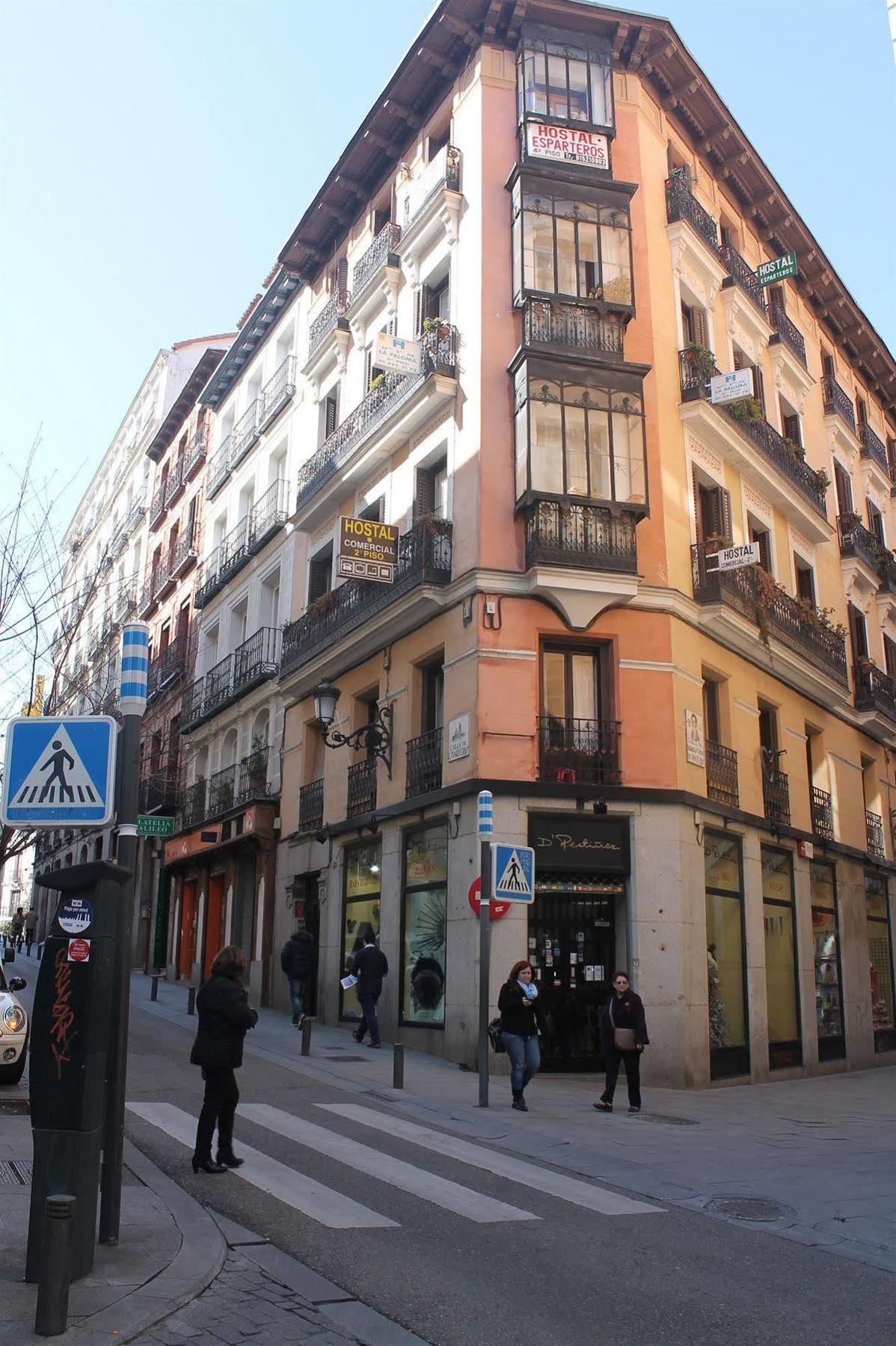 Hostal Comercial Madrid Exteriér fotografie